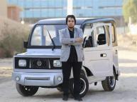 مصري يصنع سيارة بديلة عن التوك توك اكثر امانا وجمالا